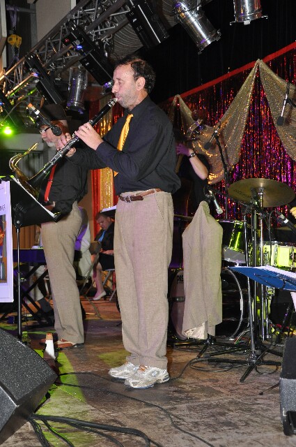 min 2008 11 08 fous swing 282